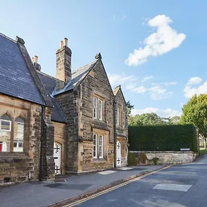 Host & - The Old School House Holiday home Pickering