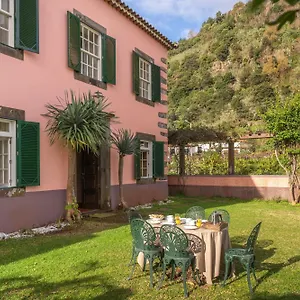 Casa Da Faja Alta - With Breakfast Included, By An Island Frühstückspension Jogo da Bola